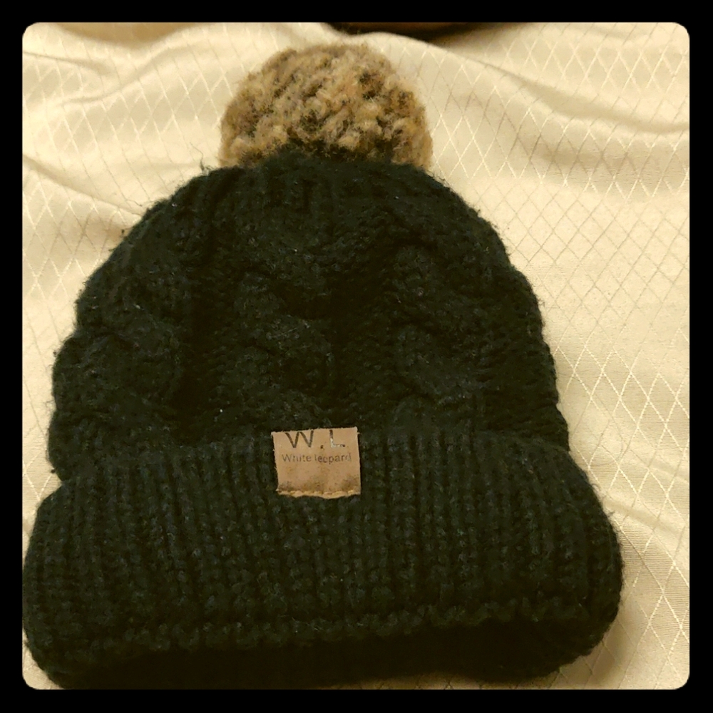Pom pom beanie